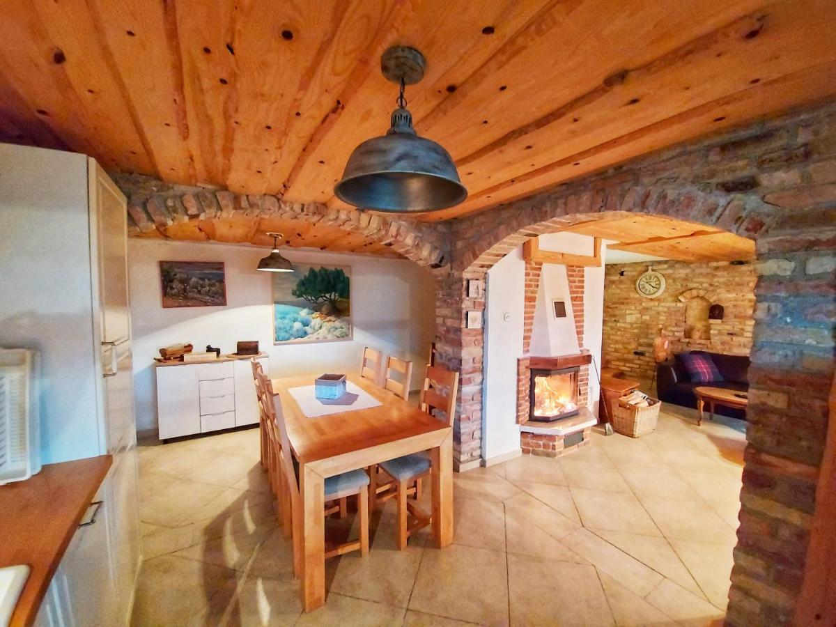 Peter'S Pine Cottage Korenica Dış mekan fotoğraf