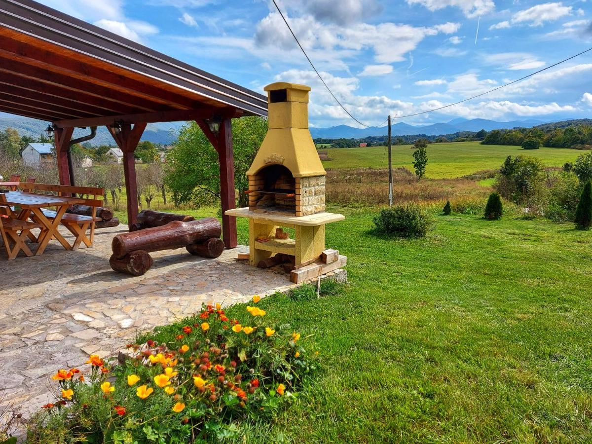Peter'S Pine Cottage Korenica Dış mekan fotoğraf