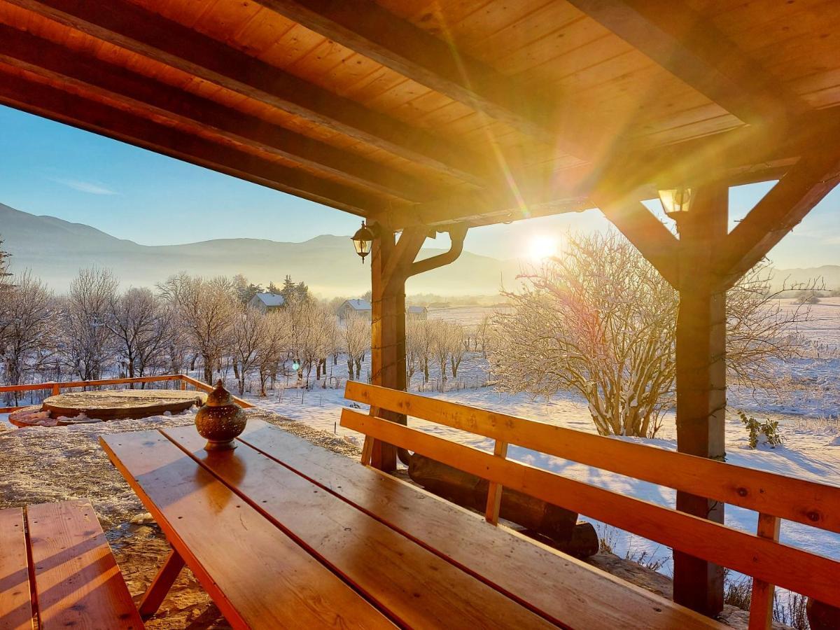 Peter'S Pine Cottage Korenica Dış mekan fotoğraf