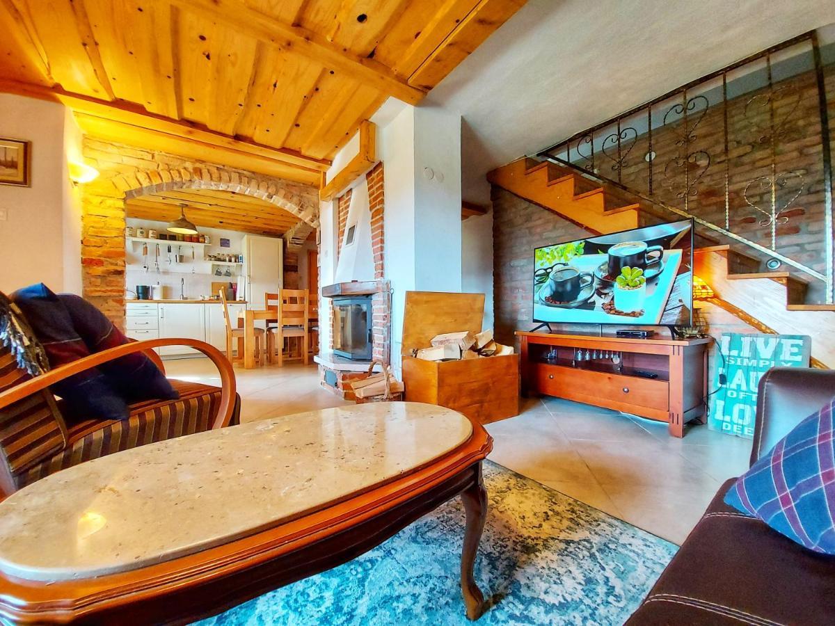 Peter'S Pine Cottage Korenica Dış mekan fotoğraf