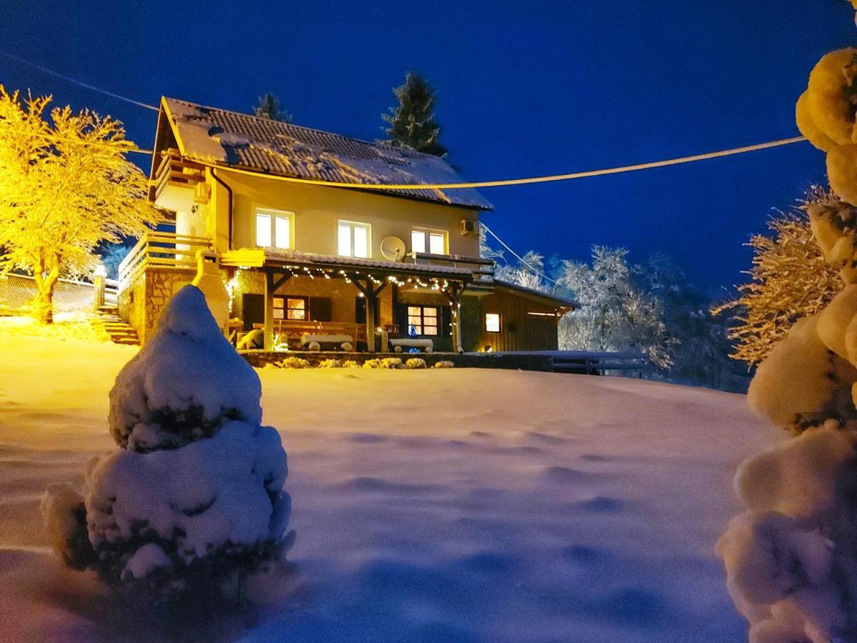 Peter'S Pine Cottage Korenica Dış mekan fotoğraf