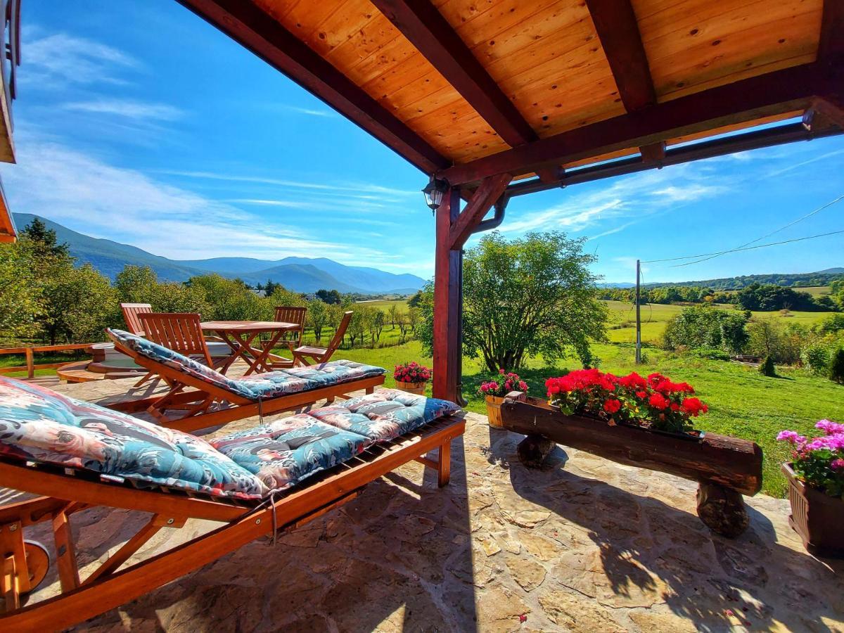 Peter'S Pine Cottage Korenica Dış mekan fotoğraf
