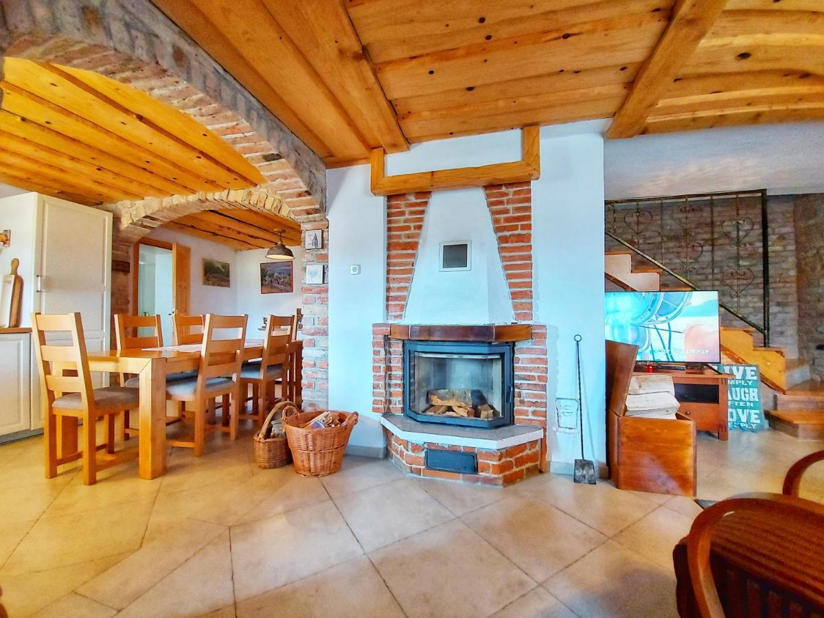 Peter'S Pine Cottage Korenica Dış mekan fotoğraf